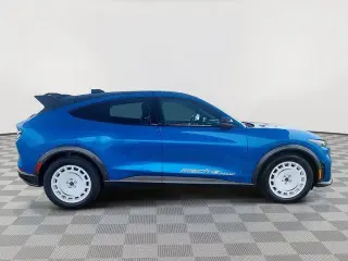 Ford Mustang Mach-E 2025 AWD GT 4 puertas SUV