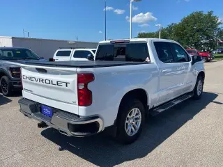 Chevrolet Silverado 1500 2020 4x4 LT 4 puertas Cabina Crew 5.8 pies. Caja corta