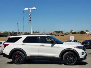 Ford Explorer 2023 AWD ST 4 puertas SUV