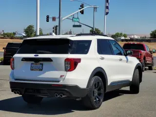 Ford Explorer 2023 AWD ST 4 puertas SUV