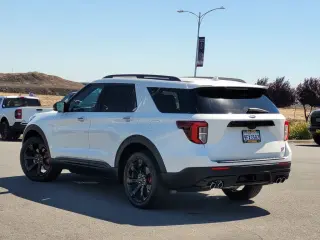 Ford Explorer 2023 AWD ST 4 puertas SUV