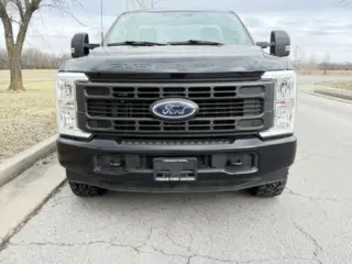 Ford F-250 Super Duty 2023 4x4 XL Cabina Regular 2 puertas 8 pies LB Pickup