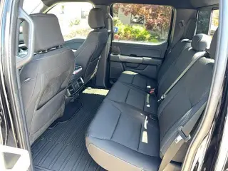 Ford F-150 2022 4x4 XLT 4 puertas SuperCrew 5.5 pies. SB