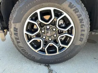 Ford F-150 2022 4x4 XLT 4 puertas SuperCrew 5.5 pies. SB