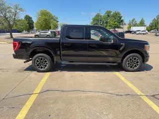 Ford F-150 2022 4x4 XLT 4 puertas SuperCrew 5.5 pies. SB