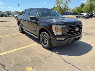Ford F-150 2022 4x4 XLT 4 puertas SuperCrew 5.5 pies. SB