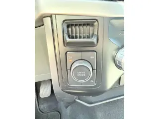 Ford F-150 2023 4x4 XLT 4 puertas SuperCrew 5.5 pies. Caja corta