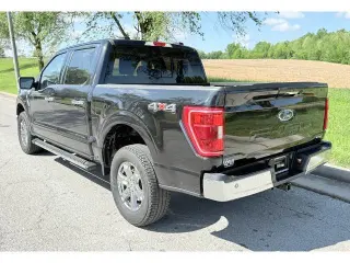 Ford F-150 2023 4x4 XLT 4 puertas SuperCrew 5.5 pies. Caja corta