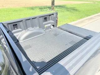 Ford F-150 2023 4x4 XLT 4 puertas SuperCrew 5.5 pies. Caja corta