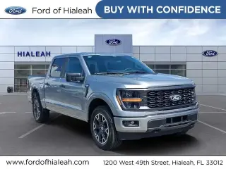 Ford F-150 2025 4x4 STX 4 puertas SuperCrew 5.5 pies. Caja corta