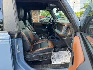 Ford Bronco 2023 4x4 Outer Banks 4 puertas SUV