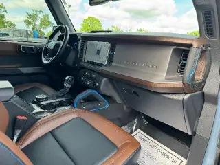 Ford Bronco 2023 4x4 Outer Banks 4 puertas SUV