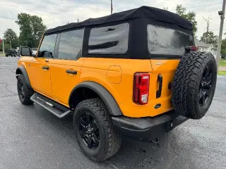 Ford Bronco 2021 4x4 Black Diamond 4 puertas SUV