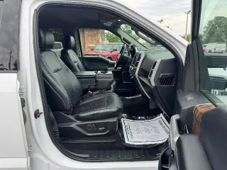 Ford F-150 2018 4x4 Lariat 4 puertas SuperCrew 5.5 pies. SB