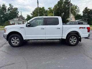 Ford F-150 2018 4x4 Lariat 4 puertas SuperCrew 5.5 pies. SB