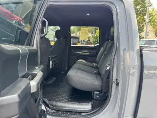 Ford F-150 2018 4x4 XLT 4 puertas SuperCrew 5.5 pies. Caja corta
