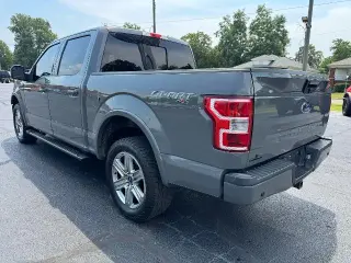 Ford F-150 2018 4x4 XLT 4 puertas SuperCrew 5.5 pies. Caja corta