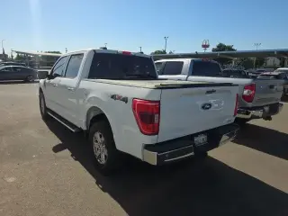 Ford F-150 2023 4x4 XLT 4 puertas SuperCrew 5.5 pies. SB