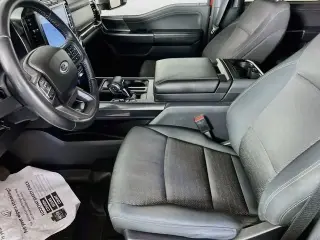 Ford F-150 2022 4x4 XLT 4 puertas SuperCrew 5.5 pies. Caja corta