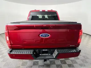 Ford F-150 2022 4x4 XLT 4 puertas SuperCrew 5.5 pies. Caja corta