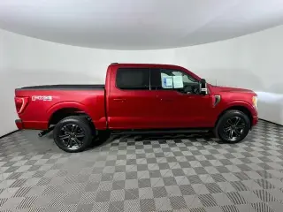 Ford F-150 2022 4x4 XLT 4 puertas SuperCrew 5.5 pies. Caja corta