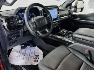 Ford F-150 2022 4x4 XLT 4 puertas SuperCrew 5.5 pies. Caja corta