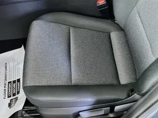 Toyota RAV4 2026 LE 4 puertas SUV