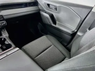 Toyota RAV4 2026 LE 4 puertas SUV