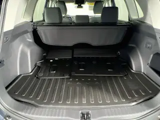 Toyota RAV4 2026 LE 4 puertas SUV