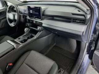 Toyota RAV4 2026 LE 4 puertas SUV