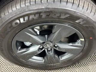 Toyota RAV4 2026 LE 4 puertas SUV