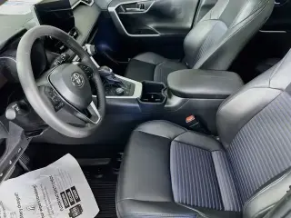 Toyota RAV4 Híbrido 2024 AWD XSE 4 puertas SUV