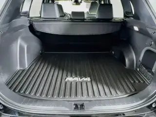 Toyota RAV4 Híbrido 2024 AWD XSE 4 puertas SUV