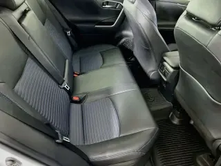 Toyota RAV4 Híbrido 2024 AWD XSE 4 puertas SUV