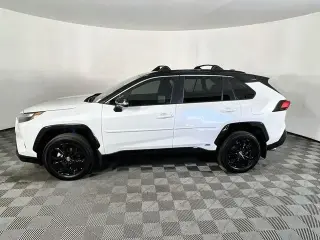 Toyota RAV4 Híbrido 2024 AWD XSE 4 puertas SUV