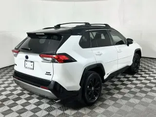 Toyota RAV4 Híbrido 2024 AWD XSE 4 puertas SUV