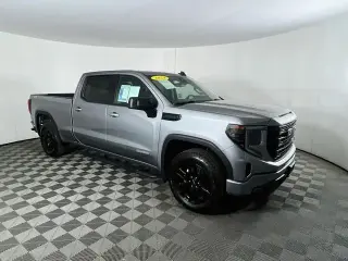 GMC Sierra 1500 2024 4x4 Elevation 4 puertas Cabina Crew 5.8 pies. Caja corta