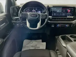 GMC Sierra 1500 2024 4x4 Elevation 4 puertas Cabina Crew 5.8 pies. Caja corta