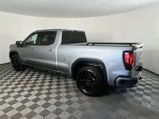 GMC Sierra 1500 2024 4x4 Elevation 4 puertas Cabina Crew 5.8 pies. Caja corta