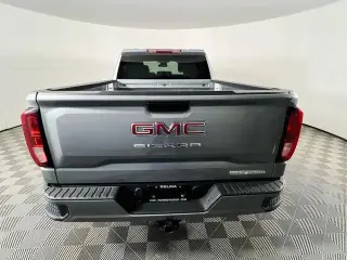 GMC Sierra 1500 2024 4x4 Elevation 4 puertas Cabina Crew 5.8 pies. Caja corta