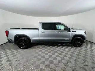 GMC Sierra 1500 2024 4x4 Elevation 4 puertas Cabina Crew 5.8 pies. Caja corta