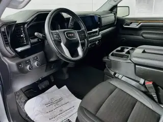 GMC Sierra 1500 2024 4x4 Elevation 4 puertas Cabina Crew 5.8 pies. Caja corta