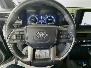 Toyota Tacoma 2024 4x2 TRD Sport 4 puertas Doble Cabina 6.1 pies LB