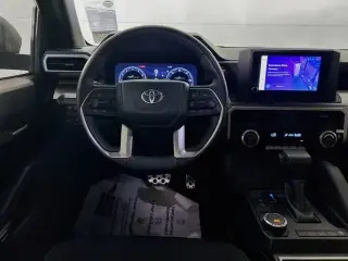 Toyota Tacoma 2024 4x2 TRD Sport 4 puertas Doble Cabina 6.1 pies LB