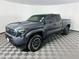 Toyota Tacoma 2024 4x2 TRD Sport 4 puertas Doble Cabina 6.1 pies LB