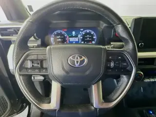Toyota Tacoma 2024 4x4 SR5 4 puertas Double Cab 5.0 pies SB