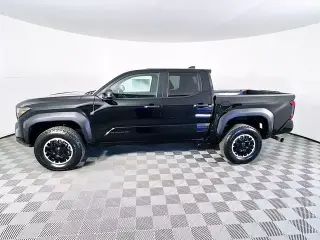 Toyota Tacoma 2024 4x4 SR5 4 puertas Double Cab 5.0 pies SB