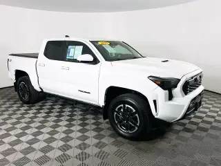 Toyota Tacoma 2025 4x4 TRD Sport 4 puertas Cabina Doble 5.0 ft SB 8A