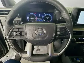 Toyota Tacoma 2025 4x4 TRD Sport 4 puertas Cabina Doble 5.0 ft SB 8A