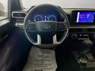 Toyota Tacoma 2025 4x4 TRD Sport 4 puertas Cabina Doble 5.0 ft SB 8A